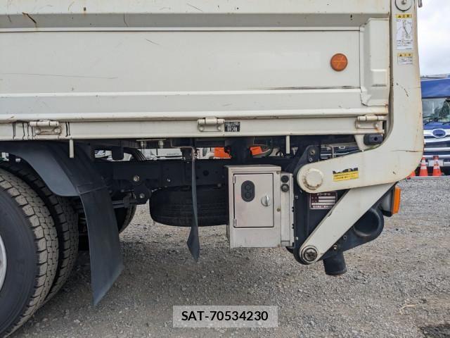Hino DUTRO 2019-07 8524500-18