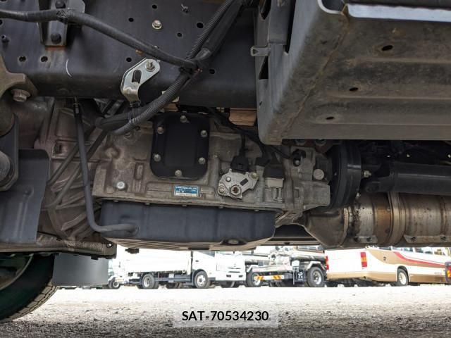 Hino DUTRO 2019-07 8524500-21