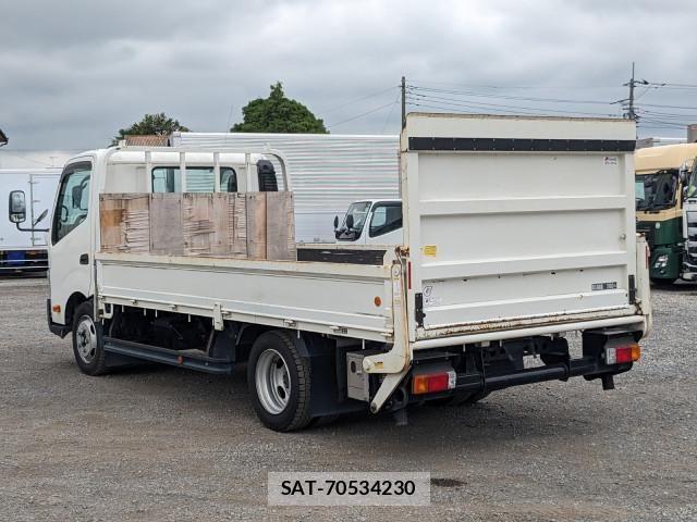 Hino DUTRO 2019-07 8524500-2