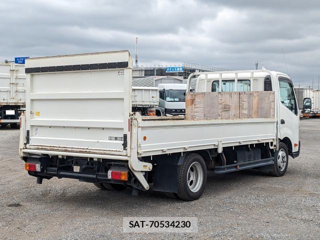 Hino DUTRO 2019-07 8524500-3