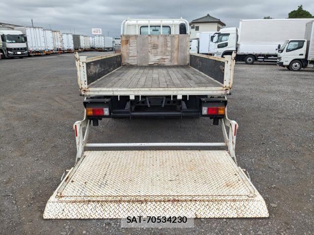 Hino DUTRO 2019-07 8524500-8
