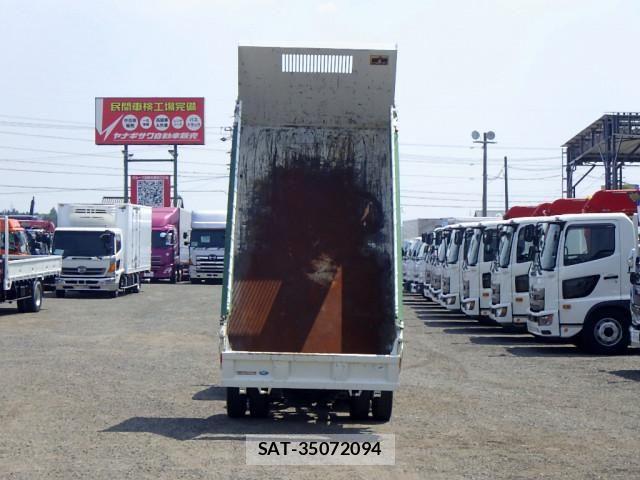 Hino DUTRO 2024-03 8524484-19