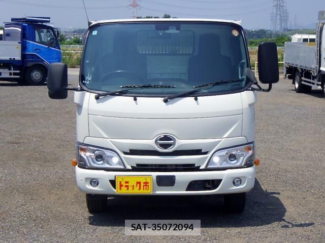Hino DUTRO 2024-03 8524484-2