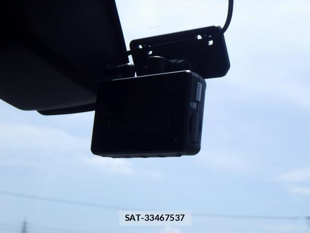 Hino DUTRO 2017-12 8524537-14