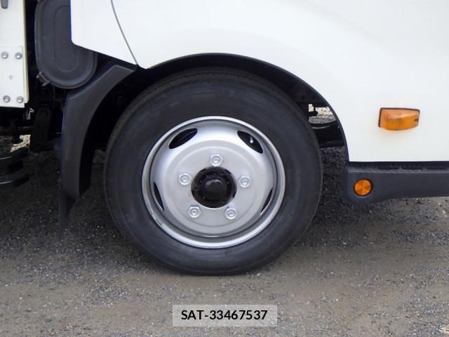 Hino DUTRO 2017-12 8524537-20