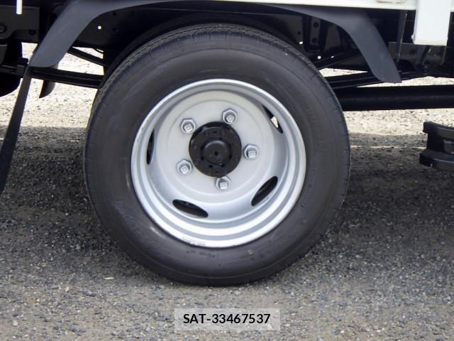 Hino DUTRO 2017-12 8524537-21