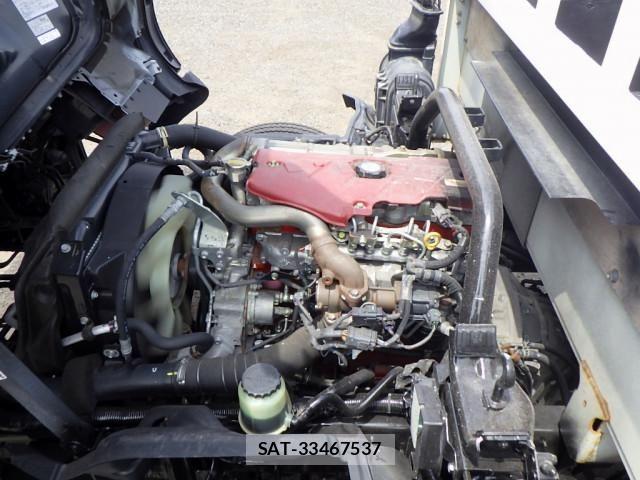 Hino DUTRO 2017-12 8524537-23