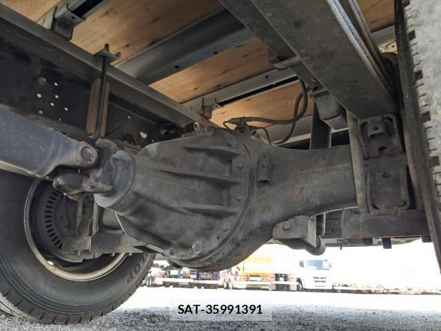 Hino DUTRO 2019-09 8524528-17