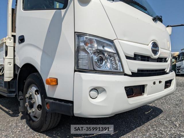 Hino DUTRO 2019-09 8524528-26