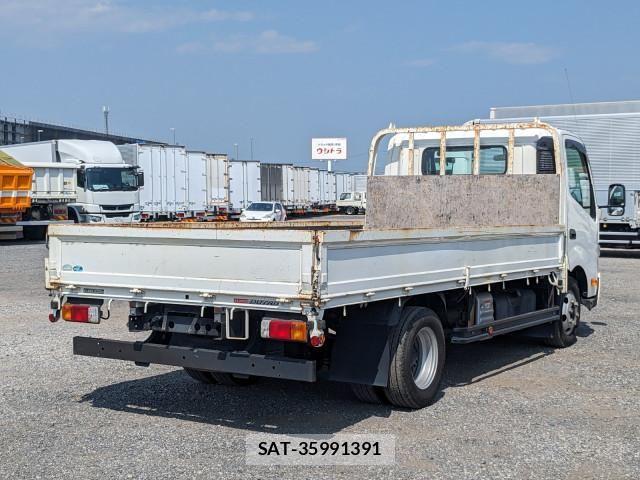 Hino DUTRO 2019-09 8524528-3