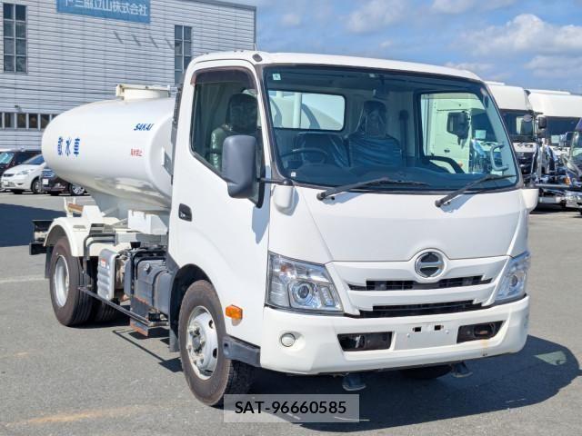Hino DUTRO 2021-04 8524471-1