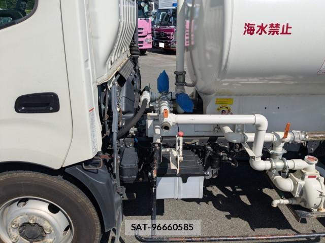 Hino DUTRO 2021-04 8524471-19
