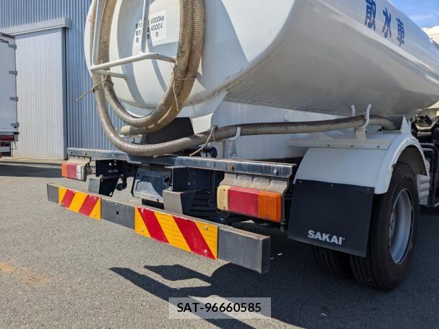 Hino DUTRO 2021-04 8524471-5