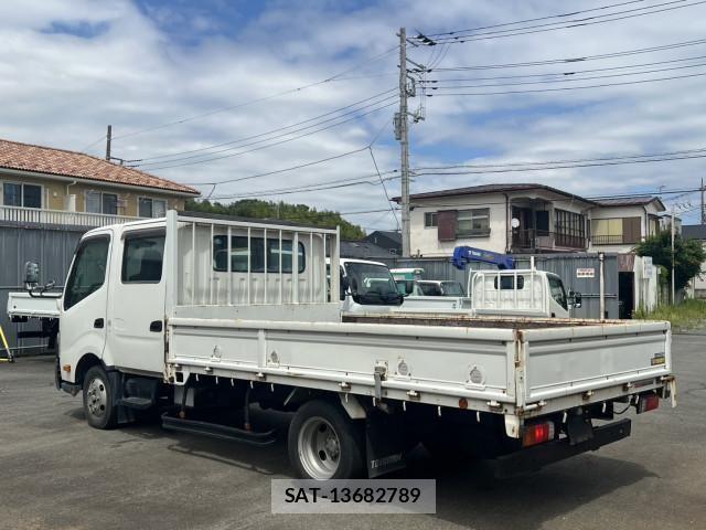 Hino DUTRO 2011-12 8524553-2