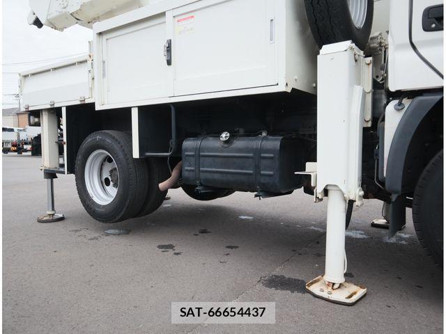 Hino DUTRO 2017-12 8524536-16