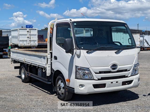 Hino DUTRO 2019-09 8524517-1