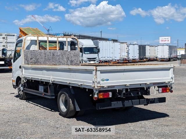 Hino DUTRO 2019-09 8524517-2