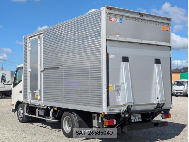 Hino DUTRO 2024-08 8524463-1