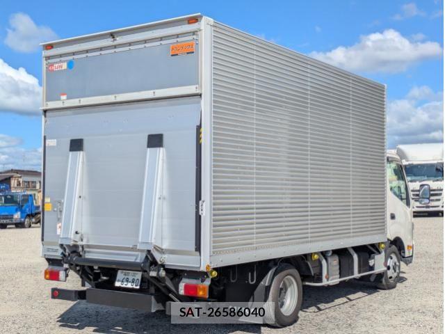 Hino DUTRO 2024-08 8524463-3