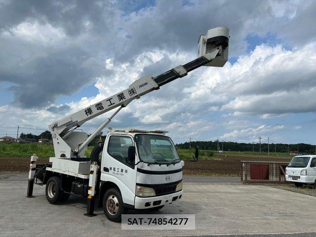 Hino DUTRO 2005-03 8524576-4