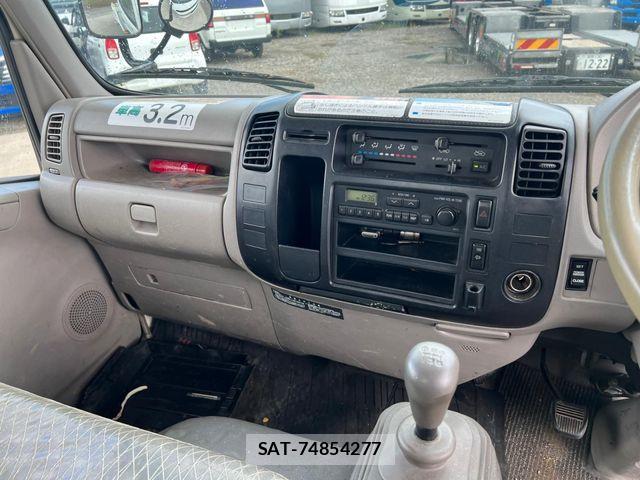Hino DUTRO 2005-03 8524576-7