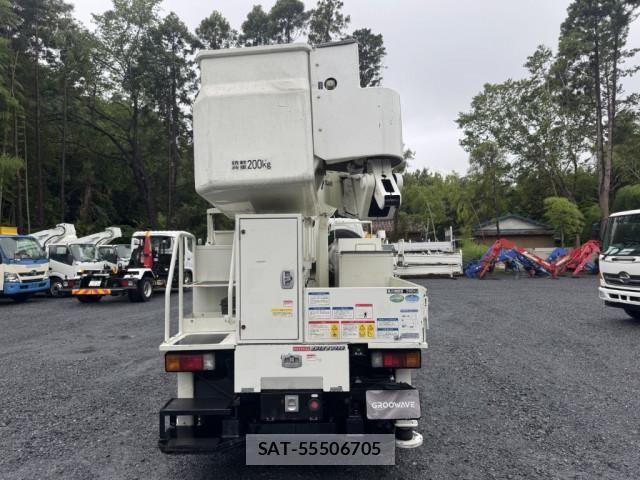 Hino DUTRO 2018-03 8524538-11
