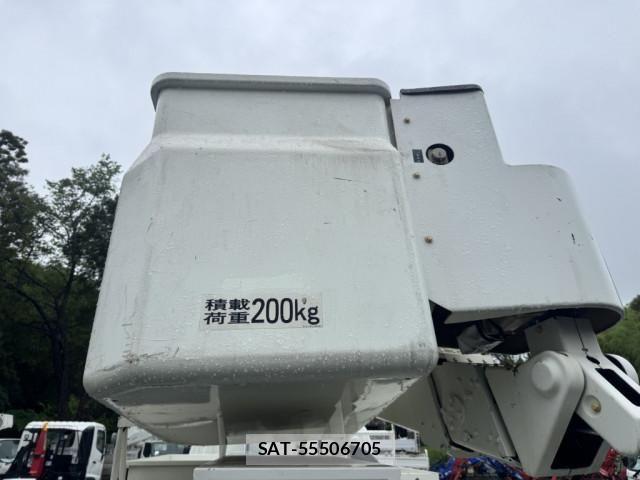 Hino DUTRO 2018-03 8524538-16