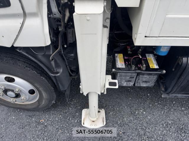 Hino DUTRO 2018-03 8524538-20