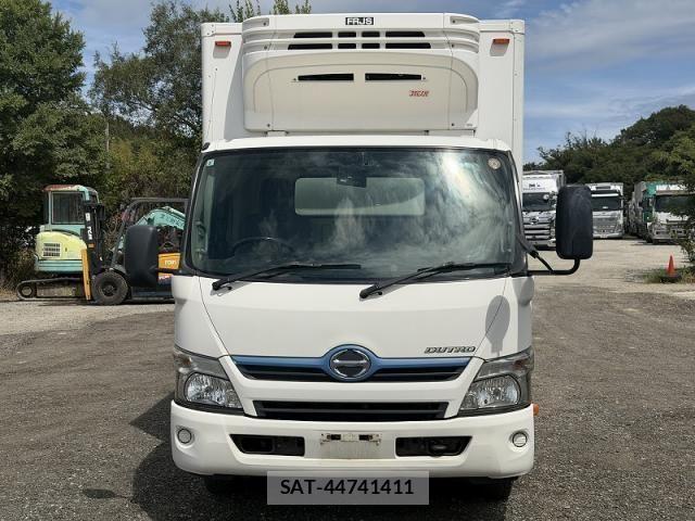 Hino DUTRO 2014-01 8524556-3