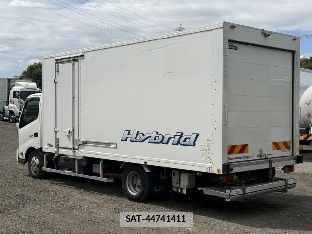 Hino DUTRO 2014-01 8524556-7