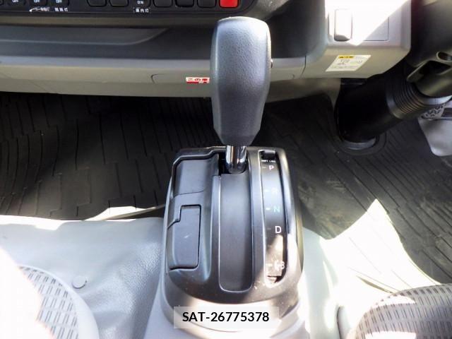 Hino DUTRO 2019-03 8524477-16