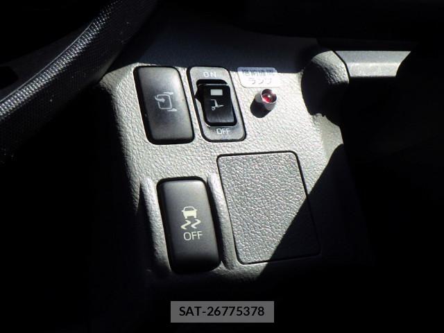 Hino DUTRO 2019-03 8524477-19