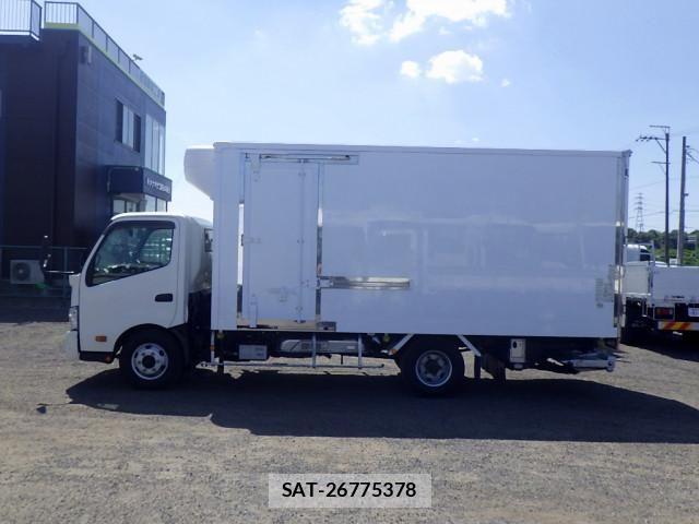 Hino DUTRO 2019-03 8524477-3