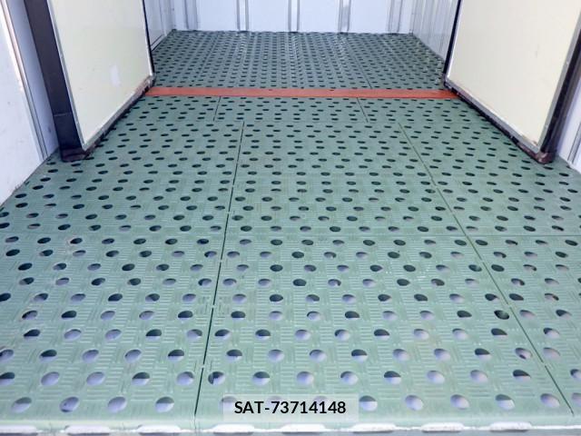 Hino DUTRO 2020-03 8524483-18