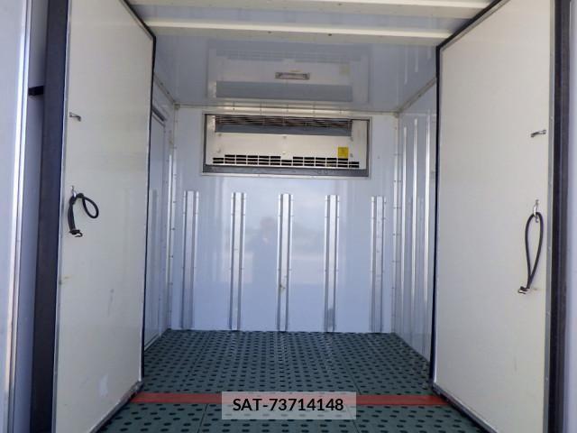 Hino DUTRO 2020-03 8524483-19