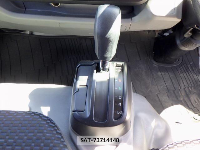 Hino DUTRO 2020-03 8524483-27