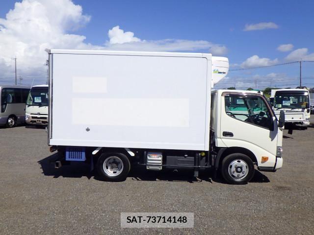 Hino DUTRO 2020-03 8524483-3