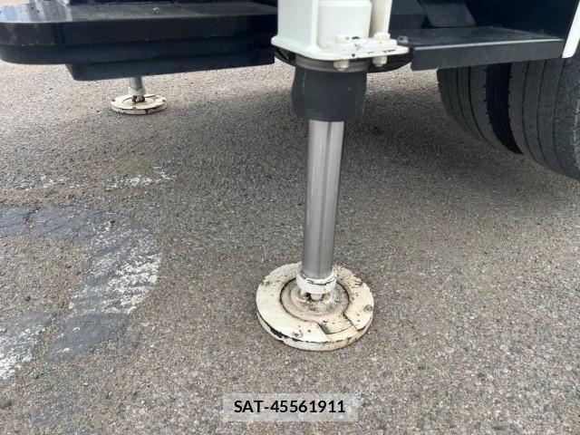 Hino DUTRO 2018-03 8524543-21