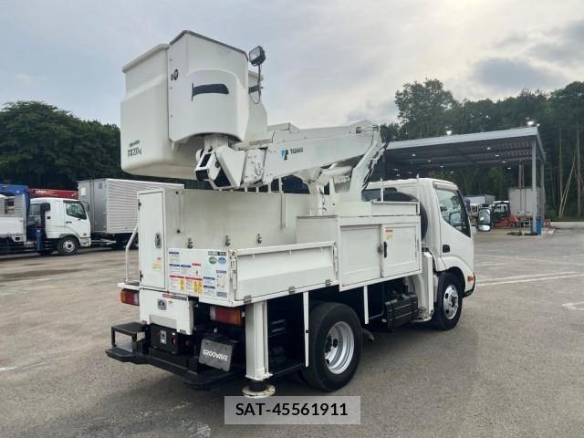 Hino DUTRO 2018-03 8524543-4
