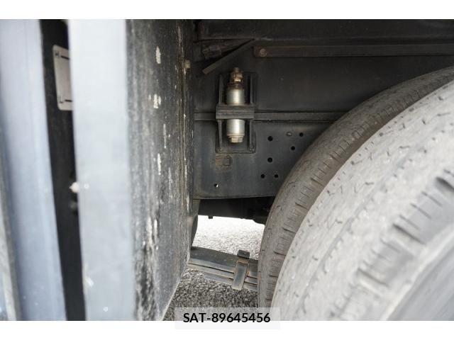Hino DUTRO 2018-02 8524498-10