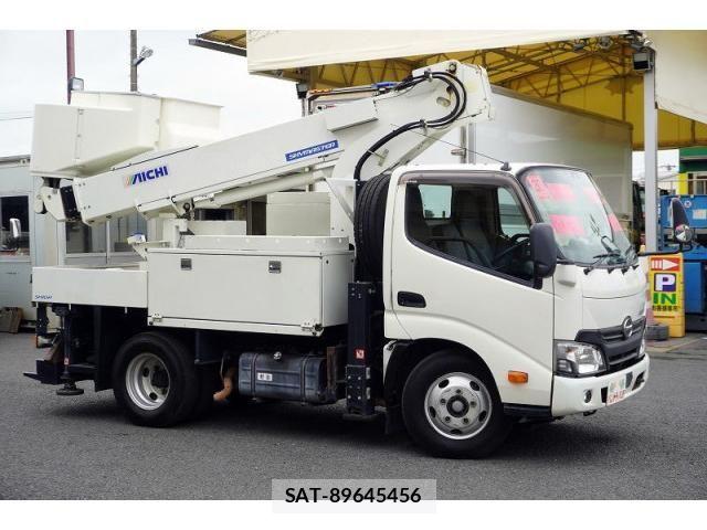 Hino DUTRO 2018-02 8524498-5