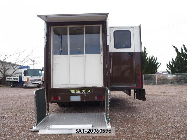 Hino DUTRO 2000-05 8524554-1