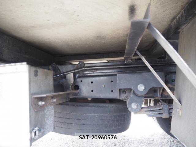 Hino DUTRO 2000-05 8524554-27