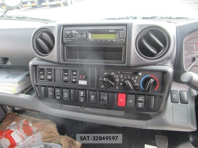 Hino DUTRO 2024-12 8524481-14