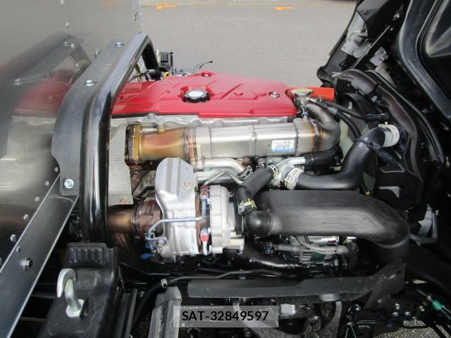 Hino DUTRO 2024-12 8524481-20