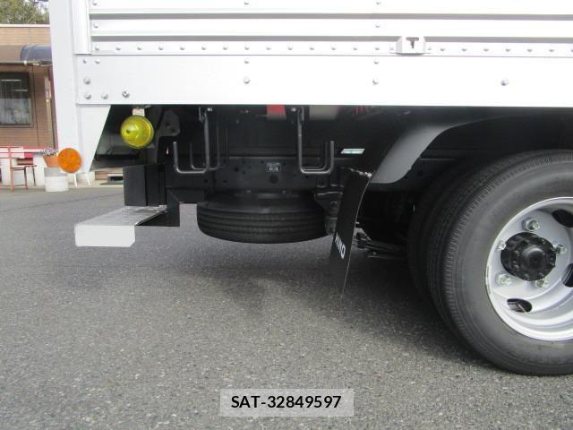 Hino DUTRO 2024-12 8524481-27