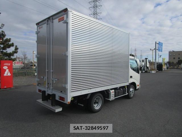 Hino DUTRO 2024-12 8524481-3