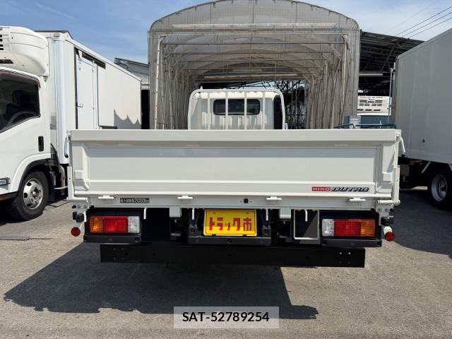 Hino DUTRO 2025-12 8524469-2
