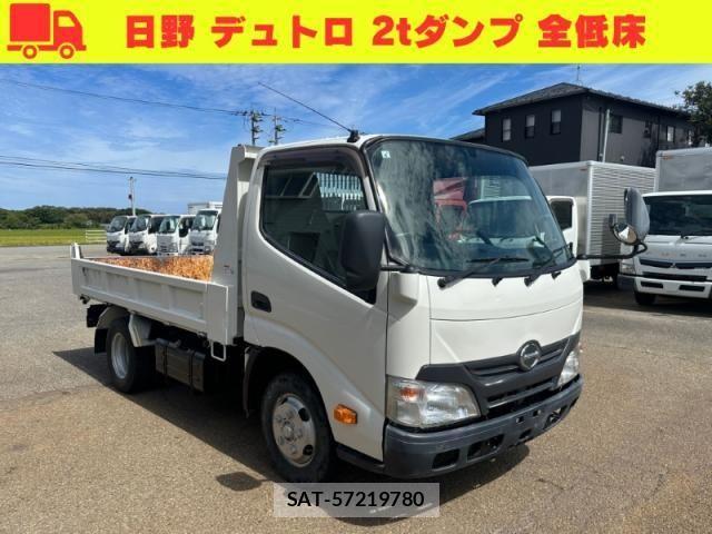 Hino DUTRO 2013-12 8524551-0