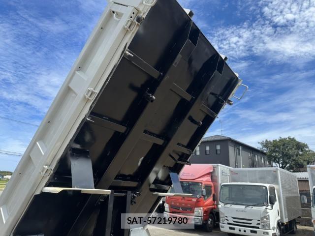 Hino DUTRO 2013-12 8524551-13